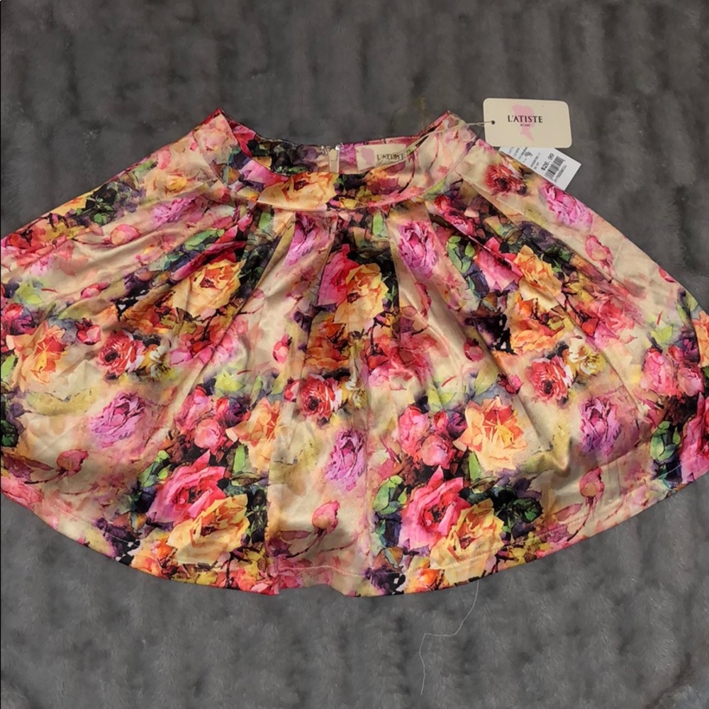 Poofy Mini Floral Skirt